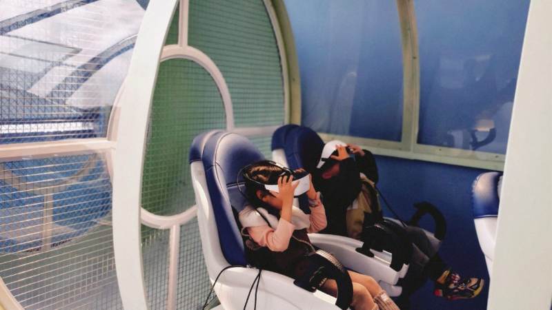 VR大空间定位技术迭代观察：从光学追踪到无标记方案